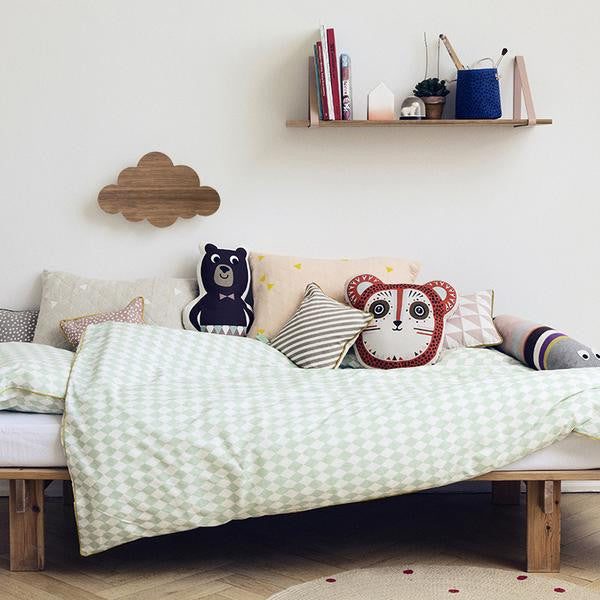 4 obiecte jucause pentru camera copiilor