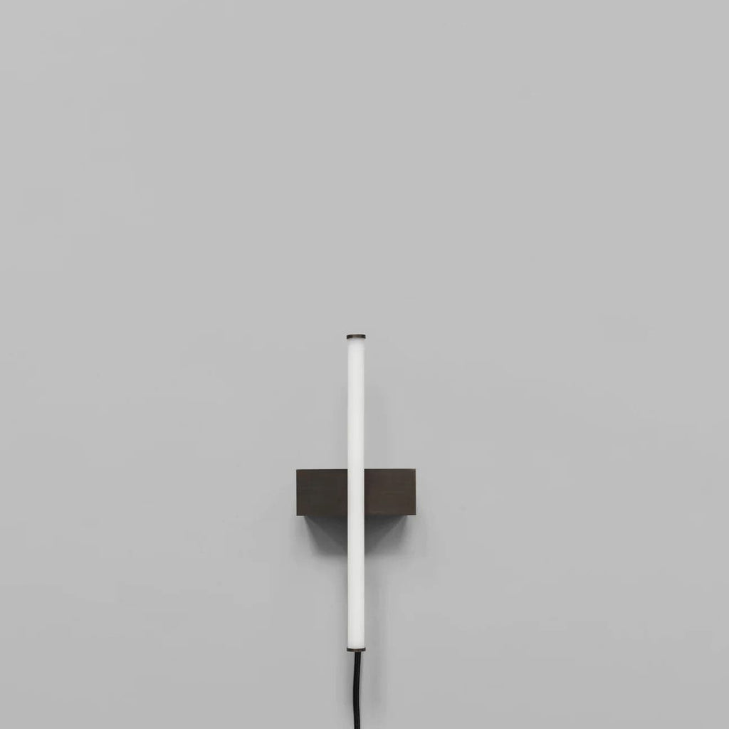 Lampa de Perete Stick Maro din Metal si Acrilic 30.5 cm 101 COPENHAGEN