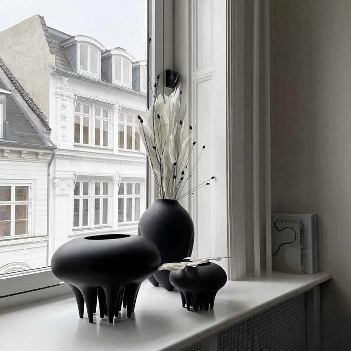 Vaza Medusa Neagra din Ceramica 20 cm 101 COPENHAGEN