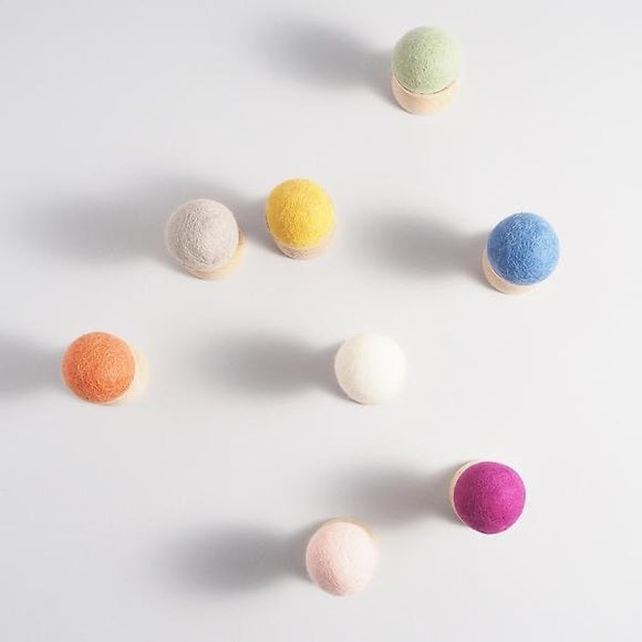 Cuier din lemn și lână WOW M