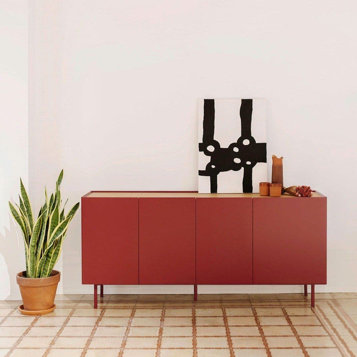 Comoda ARISTA din MDF cu Picioare Metalice 165 cm