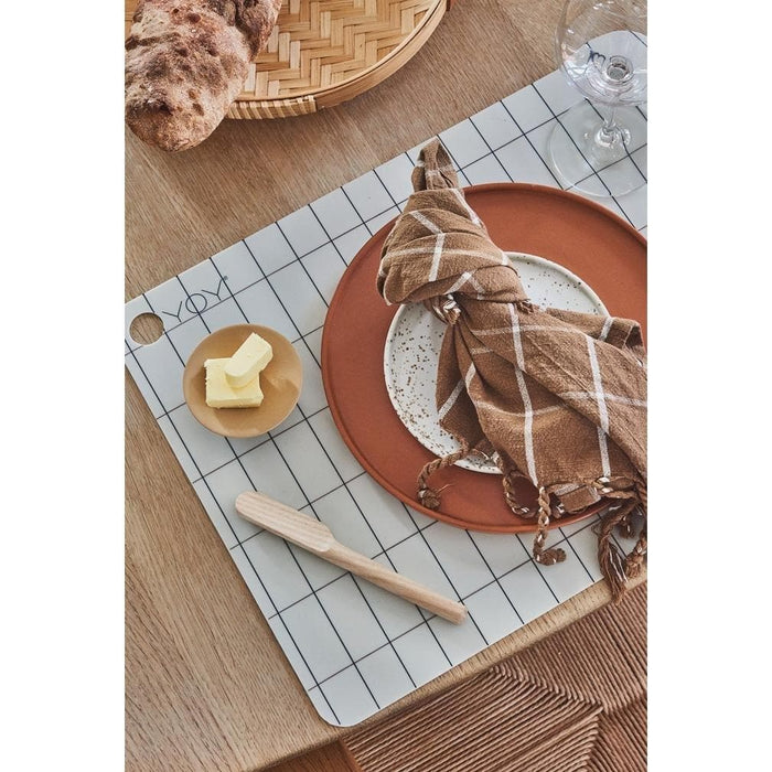 Set 2 Farfurii din Ceramica Albă cu Stropi Maro OYOY