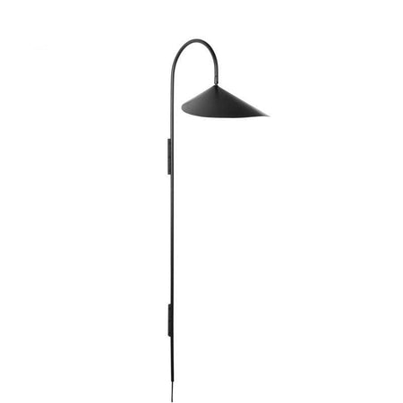 Lampa de Perete Arum Inalta Neagra Ferm Living.