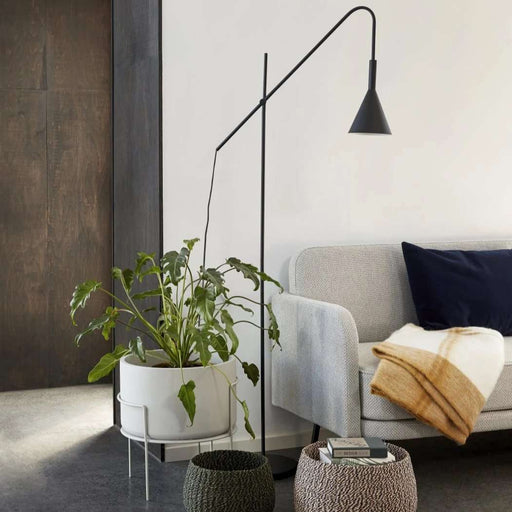 Lampa de Podea din Metal Negru 167cm HUBSCH