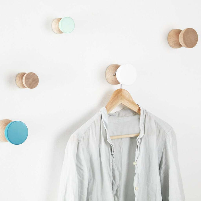 Cuier Colorat din Lemn de Fag M AVEVA