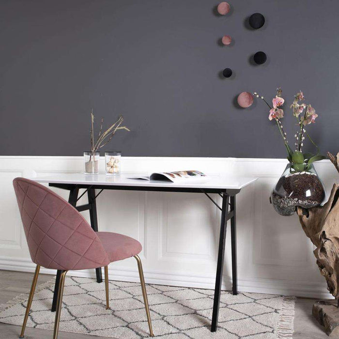 Birou VOJENS din MDF Alb cu Picioare Negre 120cm HOUSE NORDIC