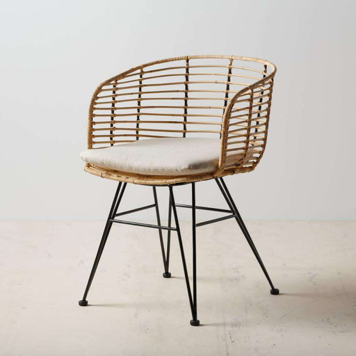 Scaun cu Spatar Rotund din Ratan Ixia